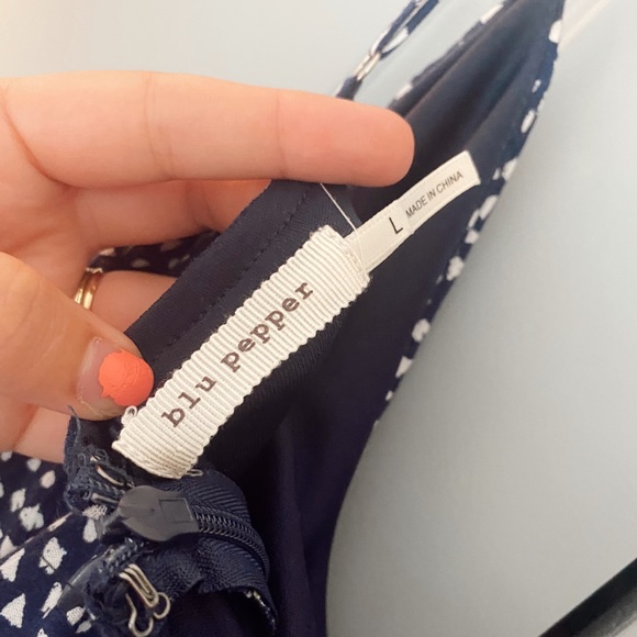 Blu Pepper - navy midi Dress - size Large - Picture 8 of 8